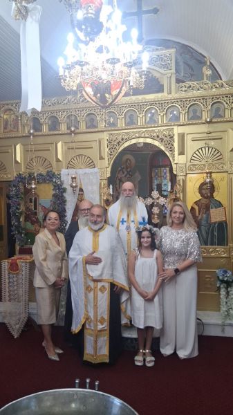Βάπτιση μικρής κατασκηνώτριας